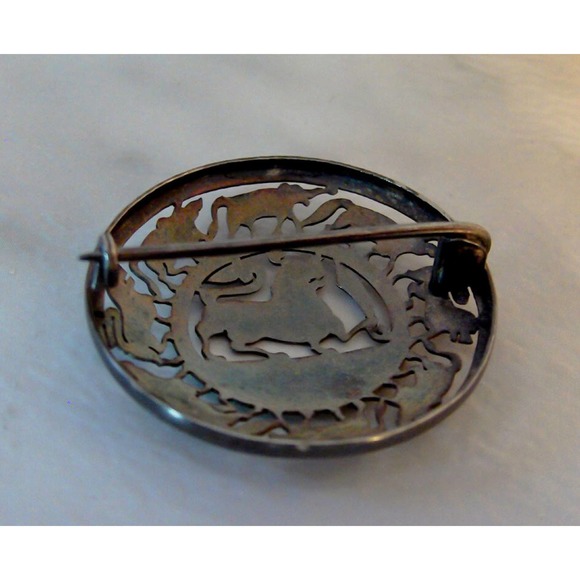Vintage Sterling Safari Circle Brooch/ Pin, 1940 s, Lion Figurine - Picture 5 of 5